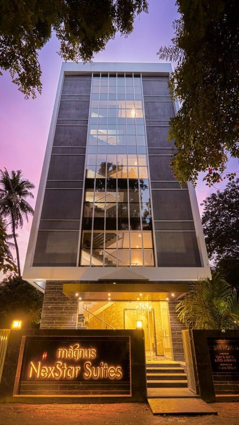 Property building, Facade/entrance