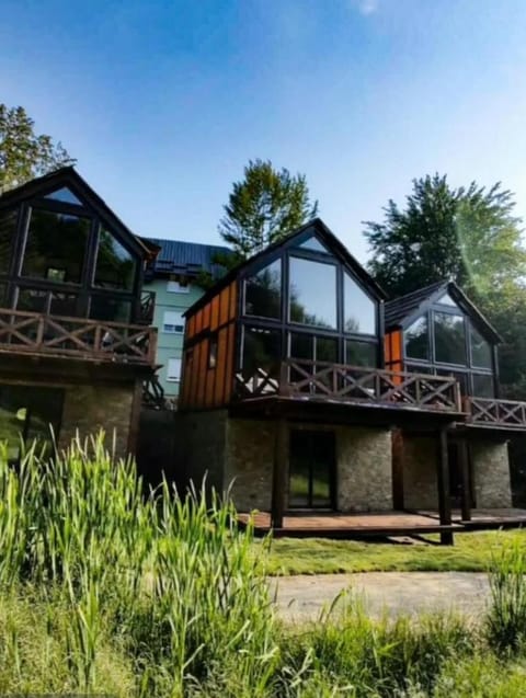 Property building, Spring, Day, Garden view
