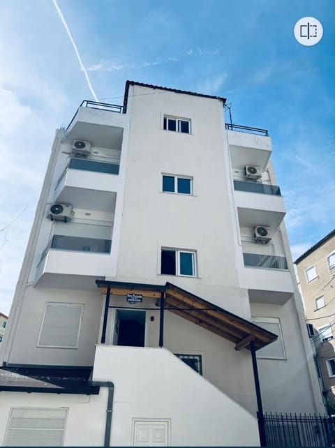 New Portside Apartments Apartment in Sarandë