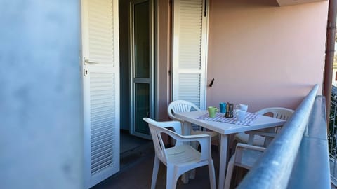 Palme 4/A - Marcelli, bilocale con vista mare, Residence Le Palme Apartment in Marcelli