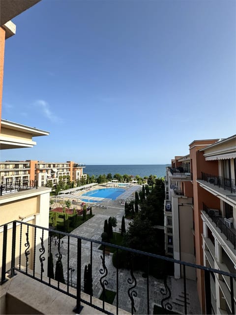 View (from property/room), Balcony/Terrace, Pool view, Sea view, Swimming pool