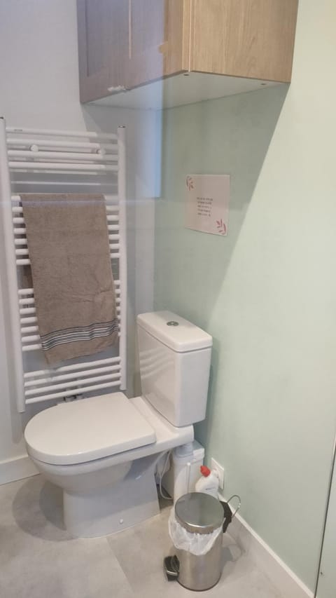 Studio la voie verte Wi-Fi, télé Apartment in Lorient