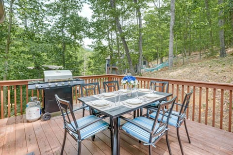 Spacious Massanutten Home with Hot Tub and Sauna! House in Massanutten