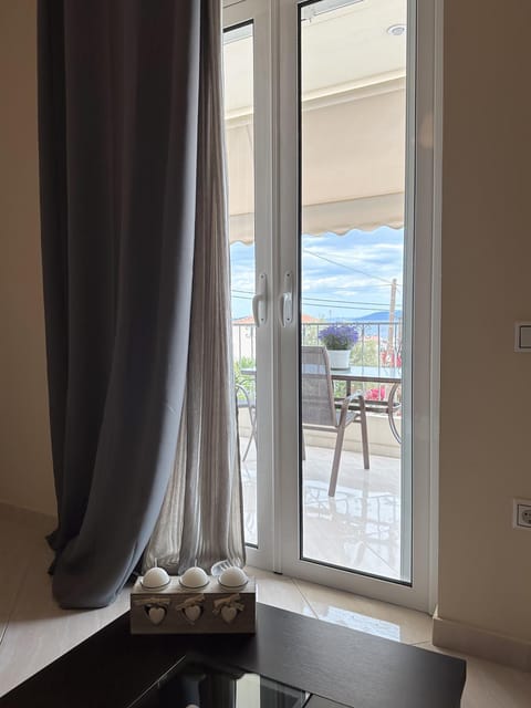 Natural landscape, Balcony/Terrace, Seating area