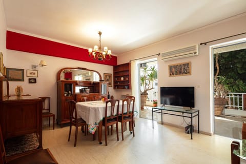 Cozy garden apartment Apartment in Rethymno