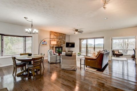 Chetola: Robin 1 House in Blowing Rock