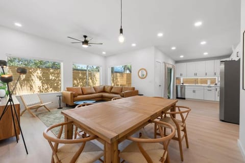 The Peaceful Puffin - New Modern 5 min to Town House in Saint Augustine