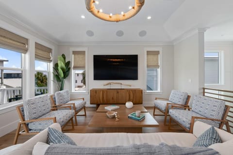 E Komo Mai - Pool Elevator Roof Deck Views House in Saint Augustine Beach