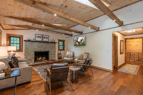 Moosey Creek Lodge House in Sugar Mountain