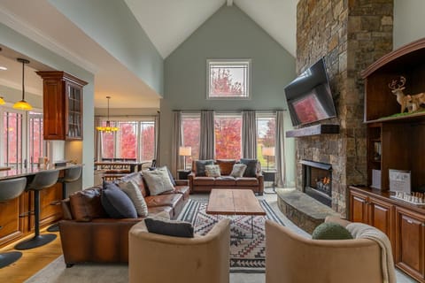 Mountain Top at Linville Falls House in Tennessee