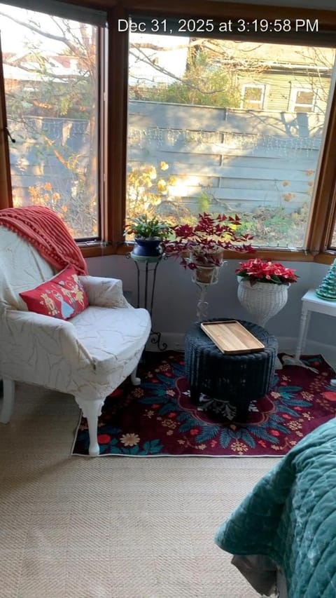 Riverhouse Hidden Gem Bed and Breakfast in The Dalles