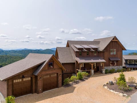 Bear Haven Hideaway at Eagles Nest House in Watauga