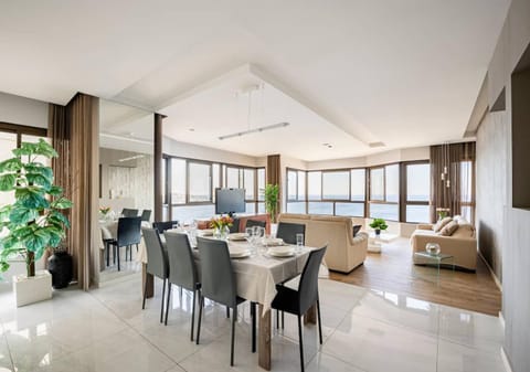 TV and multimedia, Dining area, Sea view