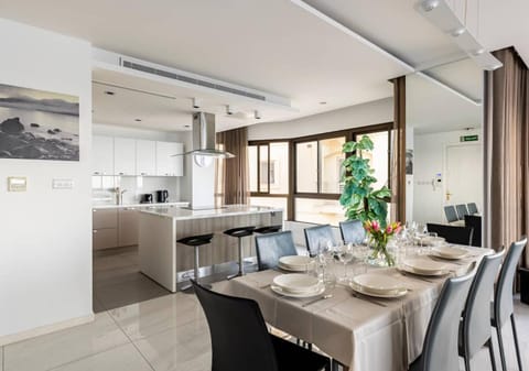 Food close-up, Dining area