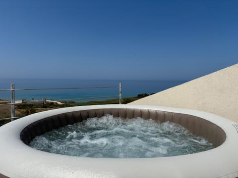 Natural landscape, Hot Tub, Sea view