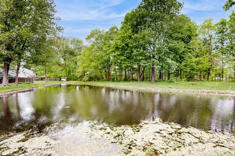 Heart-Shaped Pond! Carmel-Westfield Area Home House in Westfield