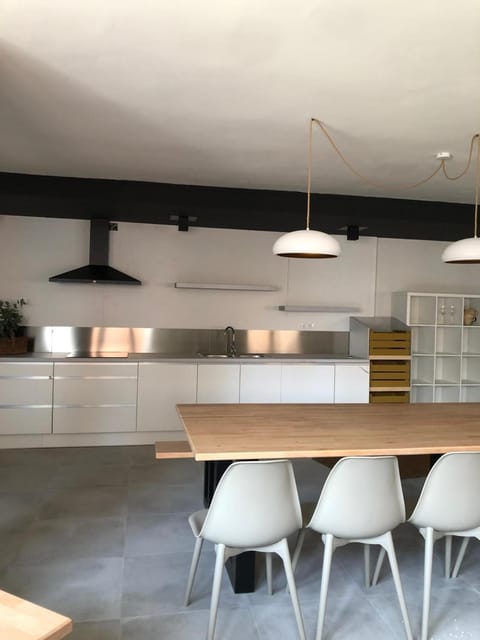 Kitchen or kitchenette, kitchen