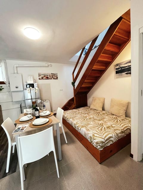 Bed, Living room, Dining area