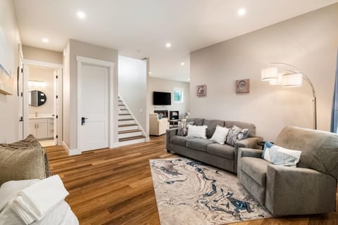 Pelican Cove House in Westport