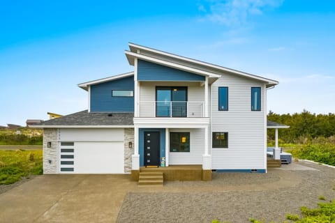 Pelican Cove House in Westport