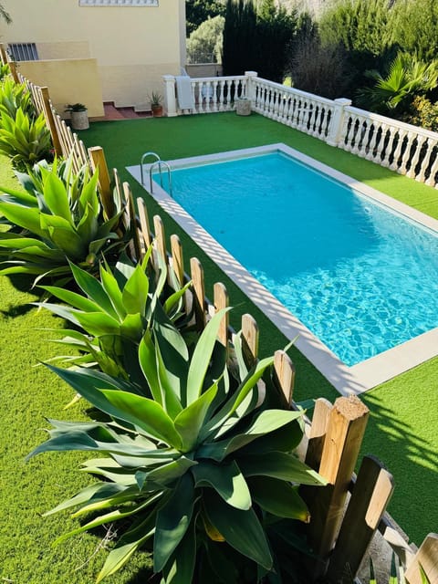 Spacious chalet on golf course Chalet in Marina Baixa