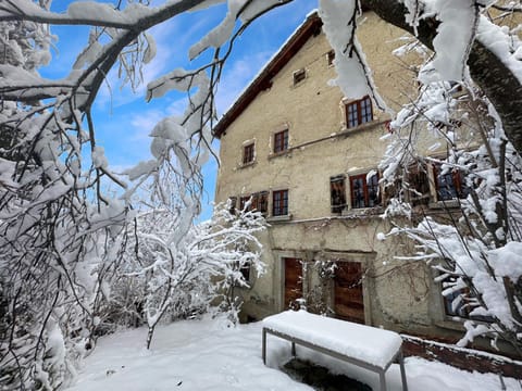 Property building, Facade/entrance, Off site