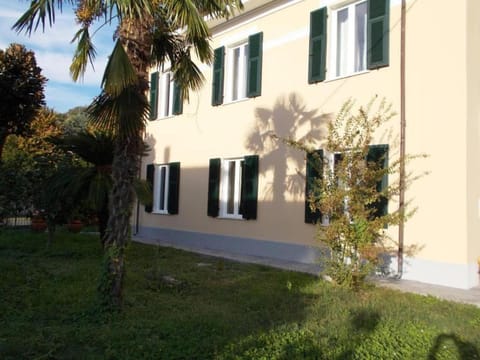 B&B ROSSANA Bed and Breakfast in Carrara