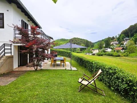 Property building, Patio, Natural landscape, Garden, Garden view, Mountain view
