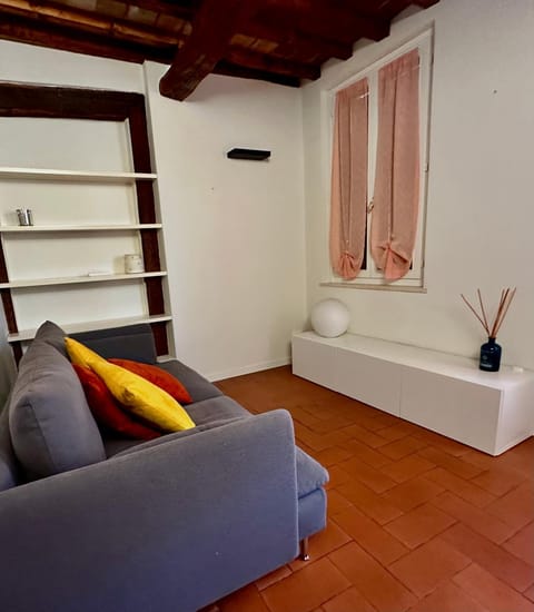 Home 28 appartamento nel cuore di Modena centro Apartment in Modena