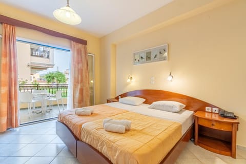 Kosmos Hotel St4 in Agios Stefanos Apartment hotel in Corfu, Greece