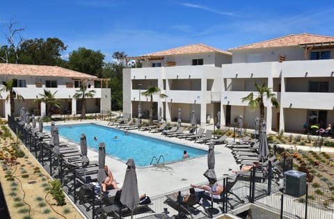 Appartement T3 en Corse, Marina di Bravone N131 Apartment in Linguizzetta