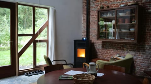 Het Bosnest, een vakantiewoning aan het Hallerbos House in Flanders