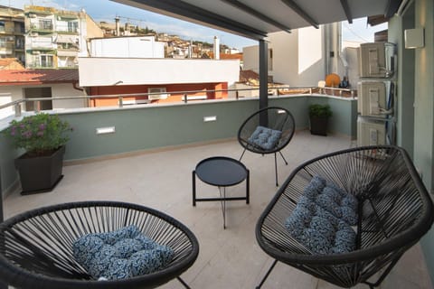 Patio, Day, View (from property/room), Balcony/Terrace