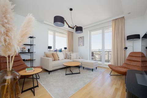 Communal lounge/ TV room, Living room, Seating area