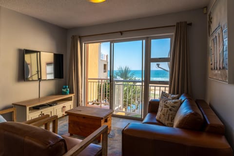 TV and multimedia, View (from property/room), Balcony/Terrace, Living room, Sea view