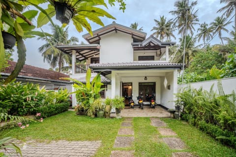 Property building, Garden, Garden view