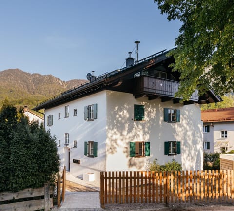 Haus Herzogstand - Ferienwohnungen in Kochel am See Apartment in Kochel