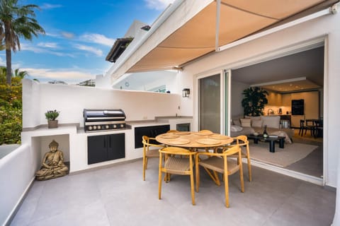 Lomas de La Quinta Modern Luxury Apartment Views Apartment in Marbella