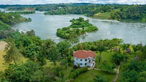 Nearby landmark, Spring, Day, Natural landscape, Bird's eye view, Lake view, Mountain view, River view