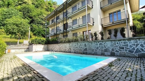Stella House, swimming pool Gera Lario - Larihome A68 Apartment in Canton of Grisons