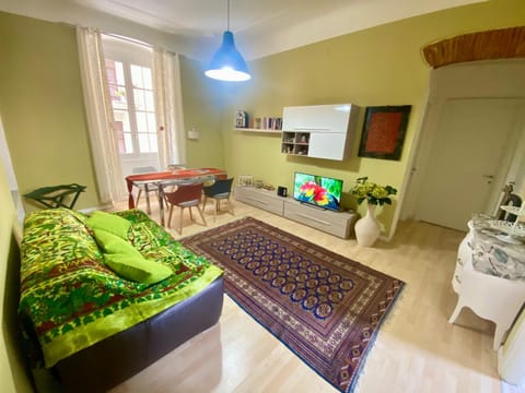 Center House 272 Apartment in La Spezia
