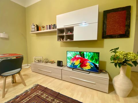 Center House 272 Apartment in La Spezia