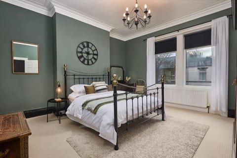 Flat 5 Minutes From The Beach - Street Parking Apartment in Whitley Bay