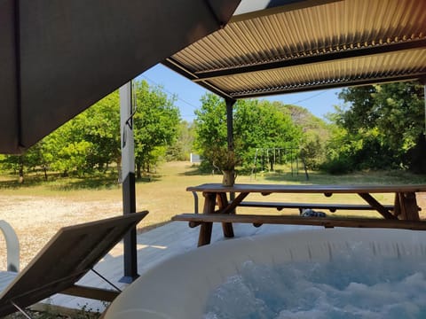 Villa dans la forêt provençale Apartment in French Riviera