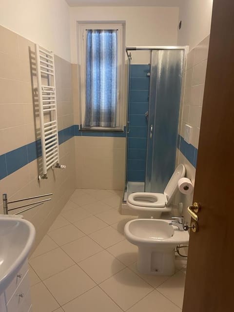 Shower, Toilet, Bathroom, bidet