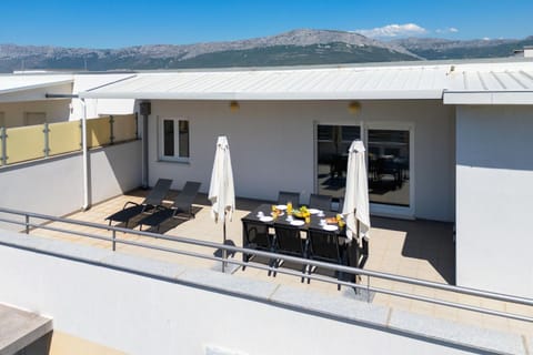 Rose Penthouse Apartment Split Apartment in Split