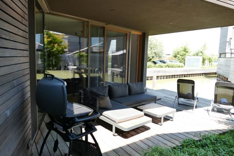 Patio, Balcony/Terrace, Seating area, Garden view