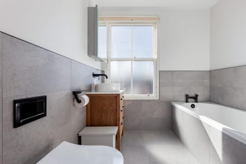 Toilet, Bathroom, Bath