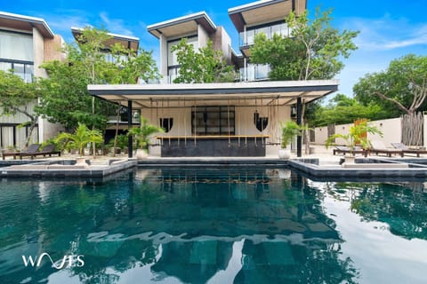 Patio, Pool view, Swimming pool, sunbed