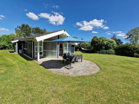 Holiday house by a fantastic beach and free WiFi House in Zealand